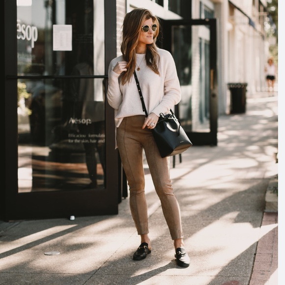 🌸 NWT SPANX Luxurious Faux Suede Leggings Tan Camel size Small {Sold Out} - Picture 3 of 15